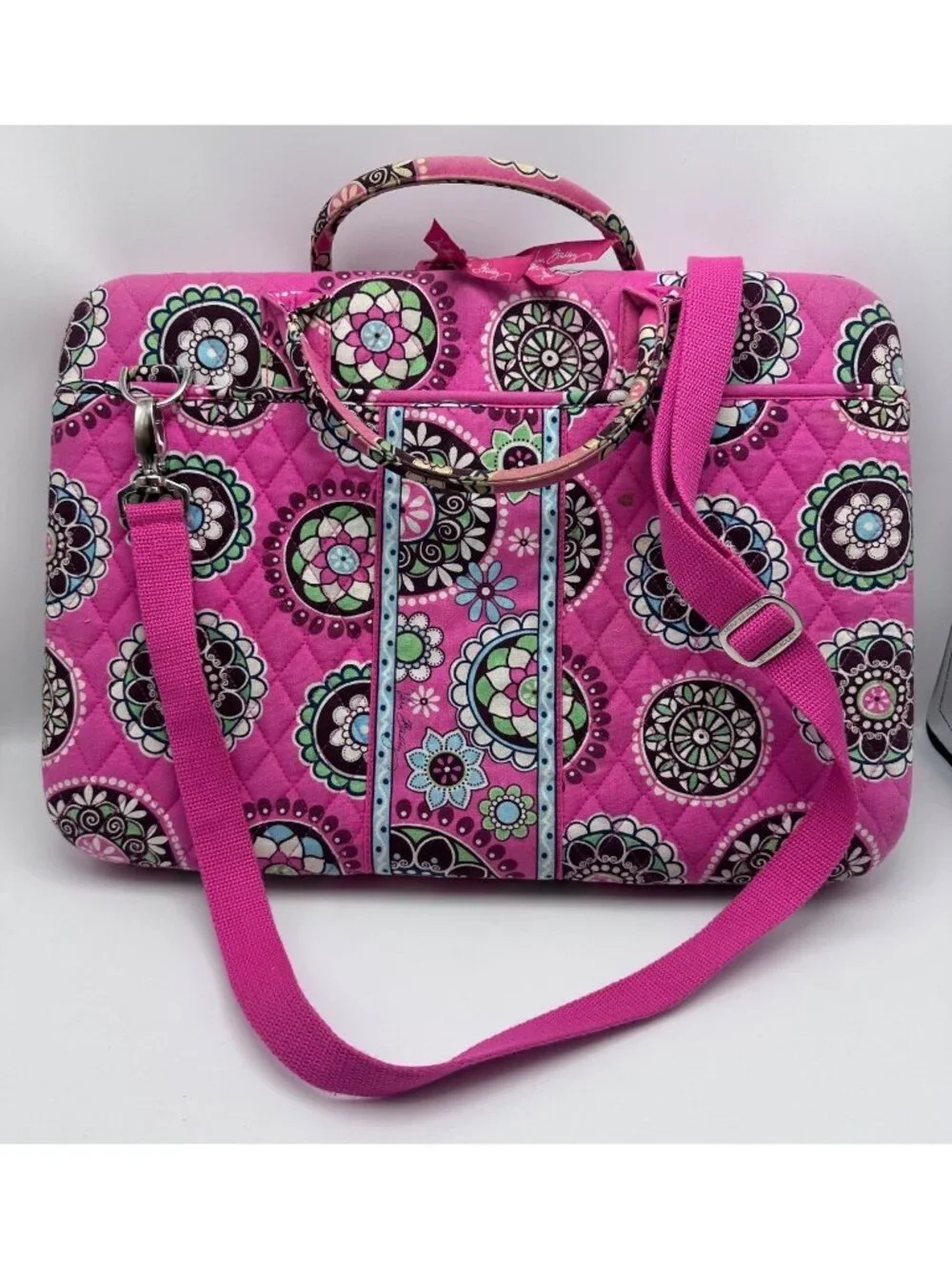 Vera Bradley Cupcakes Pink Circle Floral Quilted Laptop Case Adjustable Strap Ha